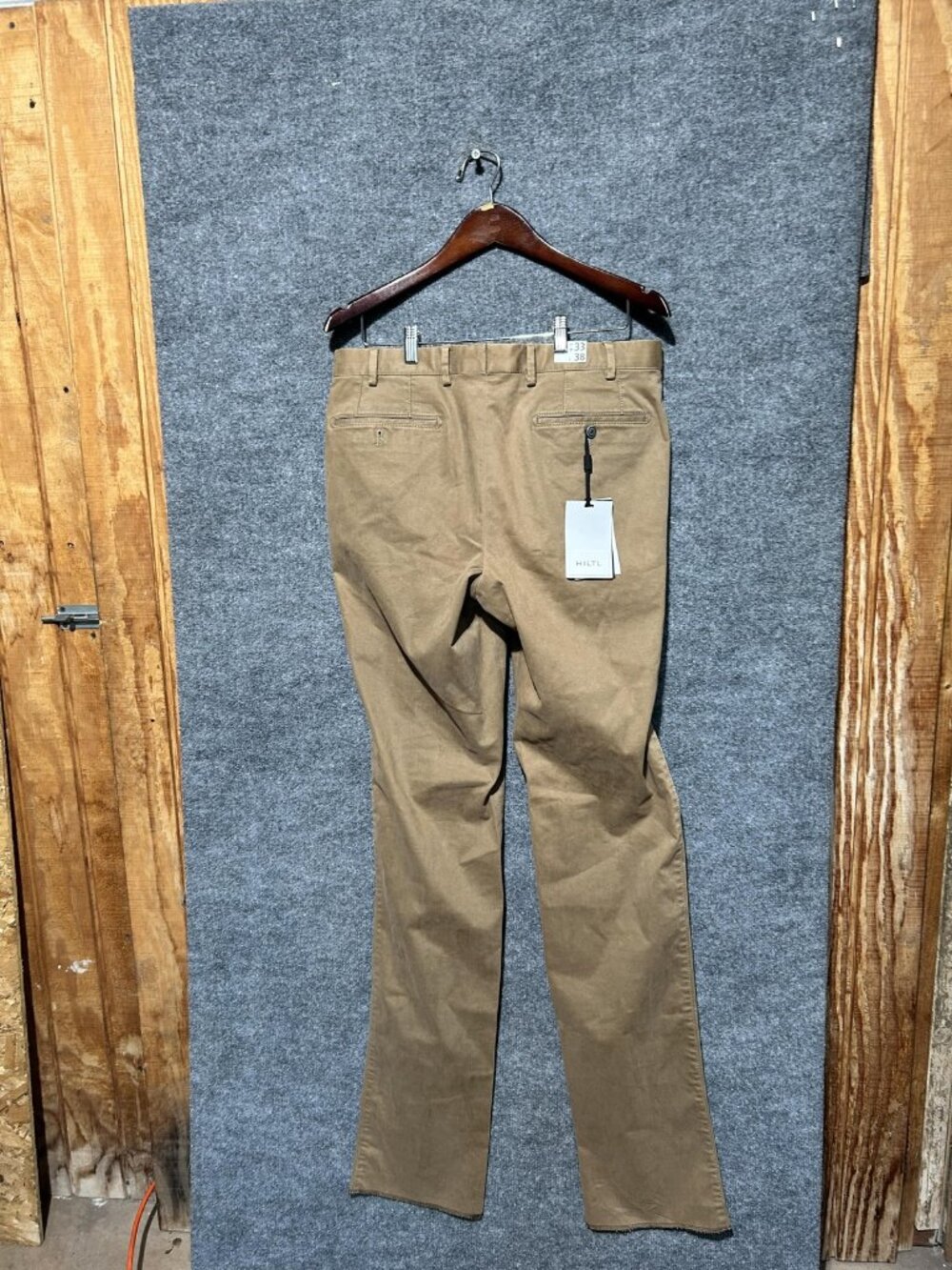 Hiltl Pants Mens 33x38 Beige Chino Stretch Flat Front Straight Leg Casual - Picture 2 of 7